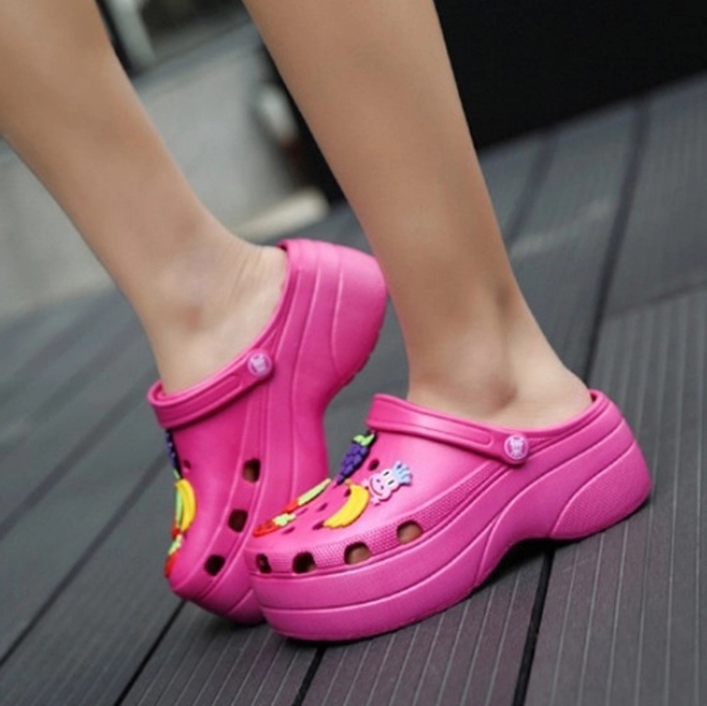 Platform Sandals with Shoe Charm
